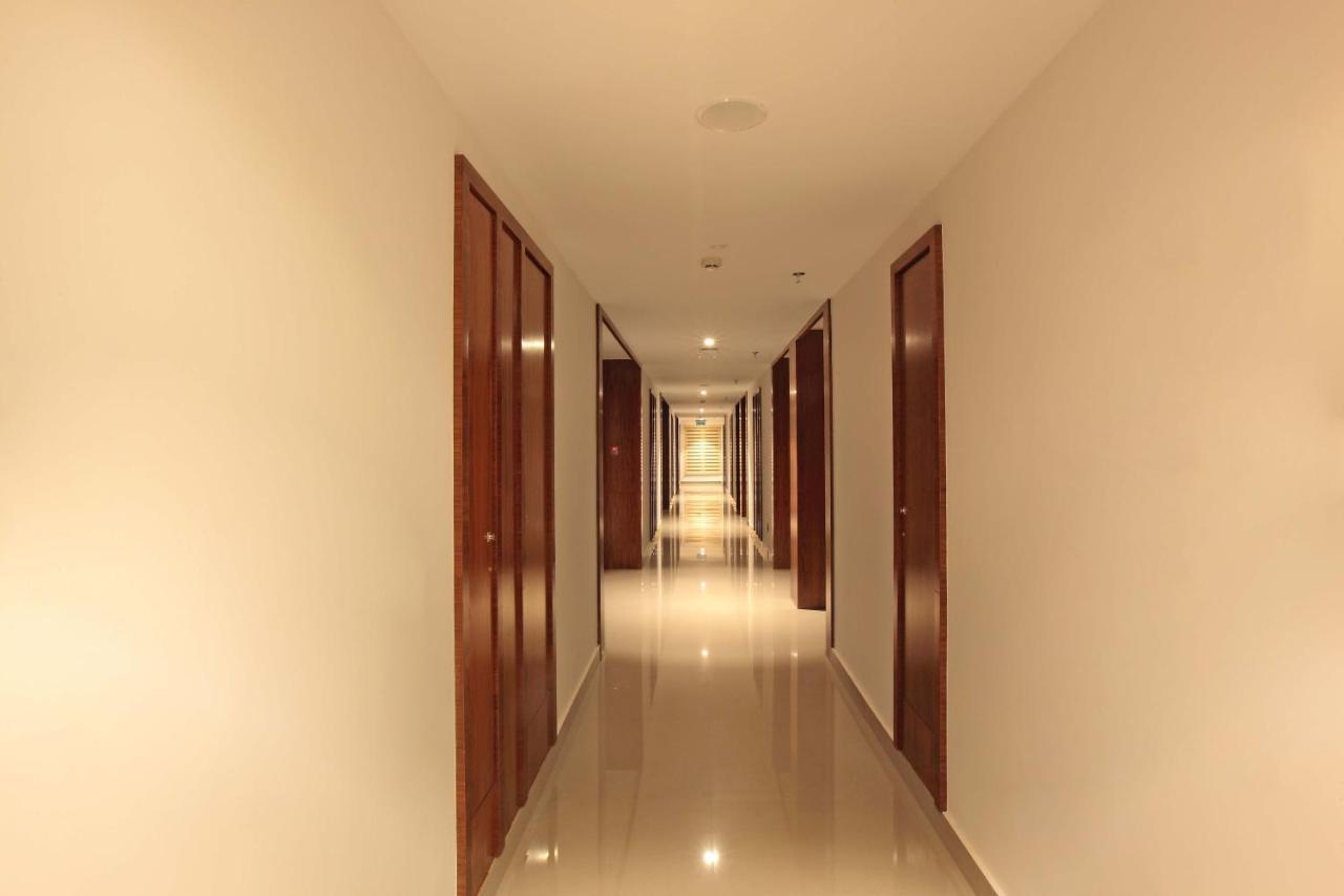 Hotel Ceasar Palace Thodupuzha Екстер'єр фото