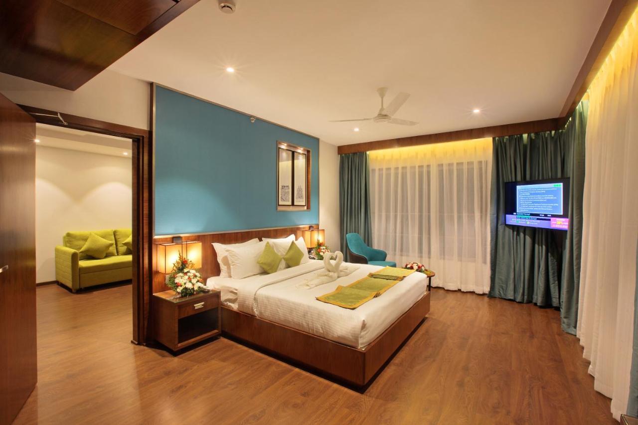 Hotel Ceasar Palace Thodupuzha Екстер'єр фото
